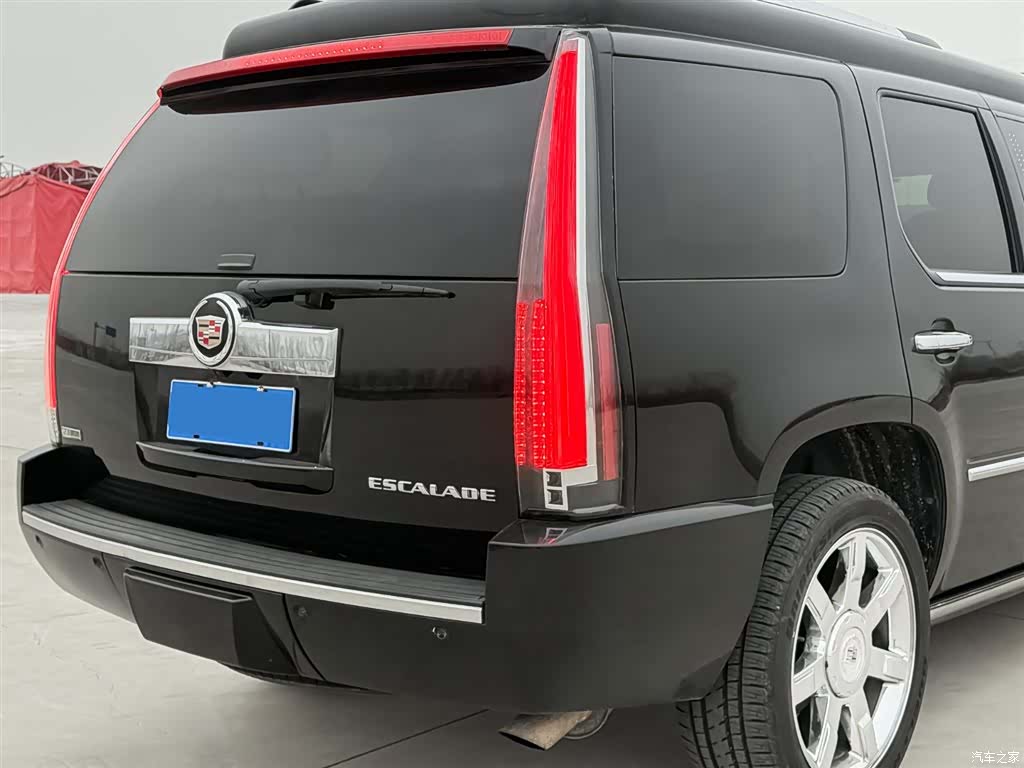 Cadillac Escalade, 2011 12