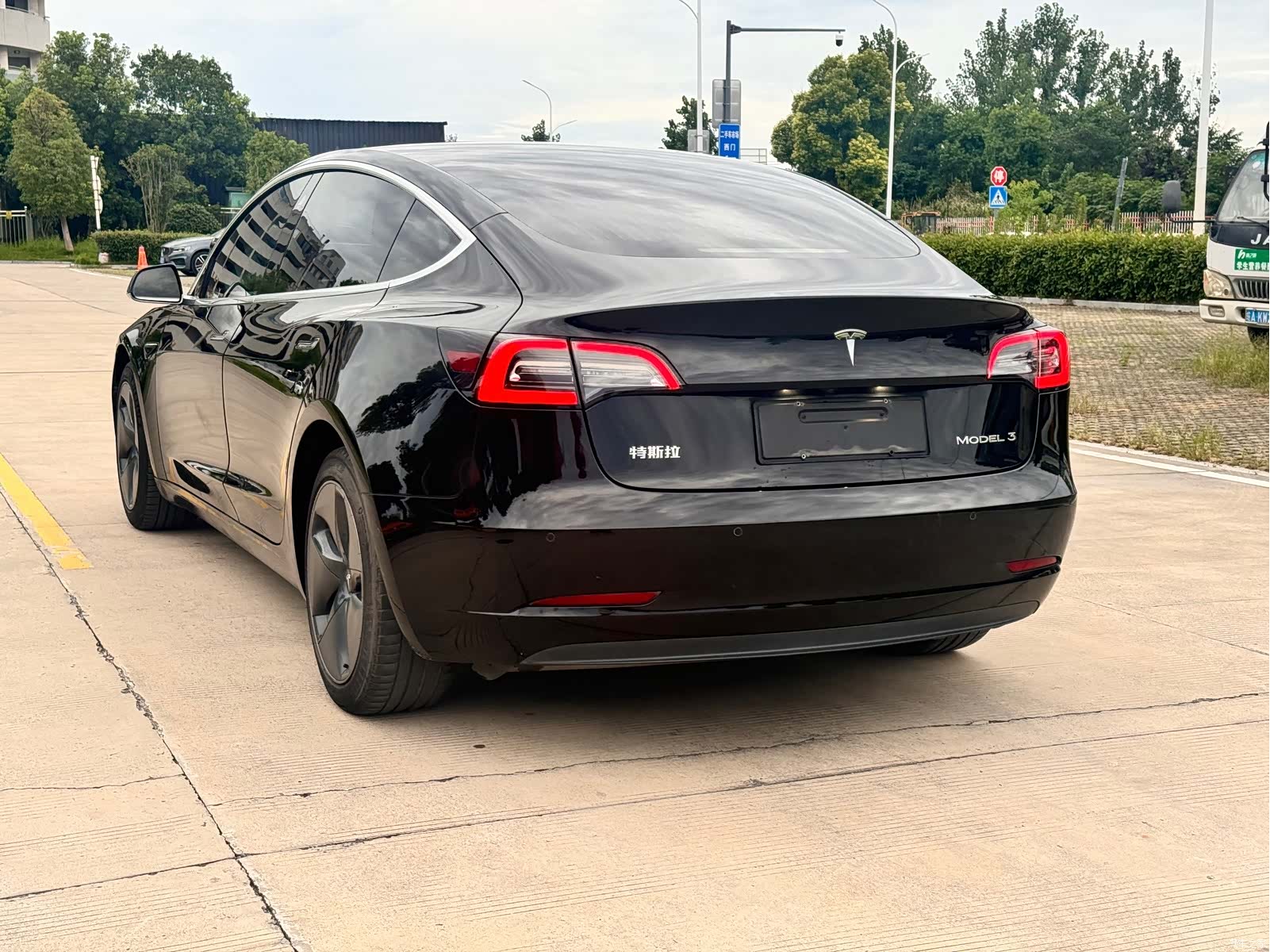 Tesla Model 3, 2020 все фото