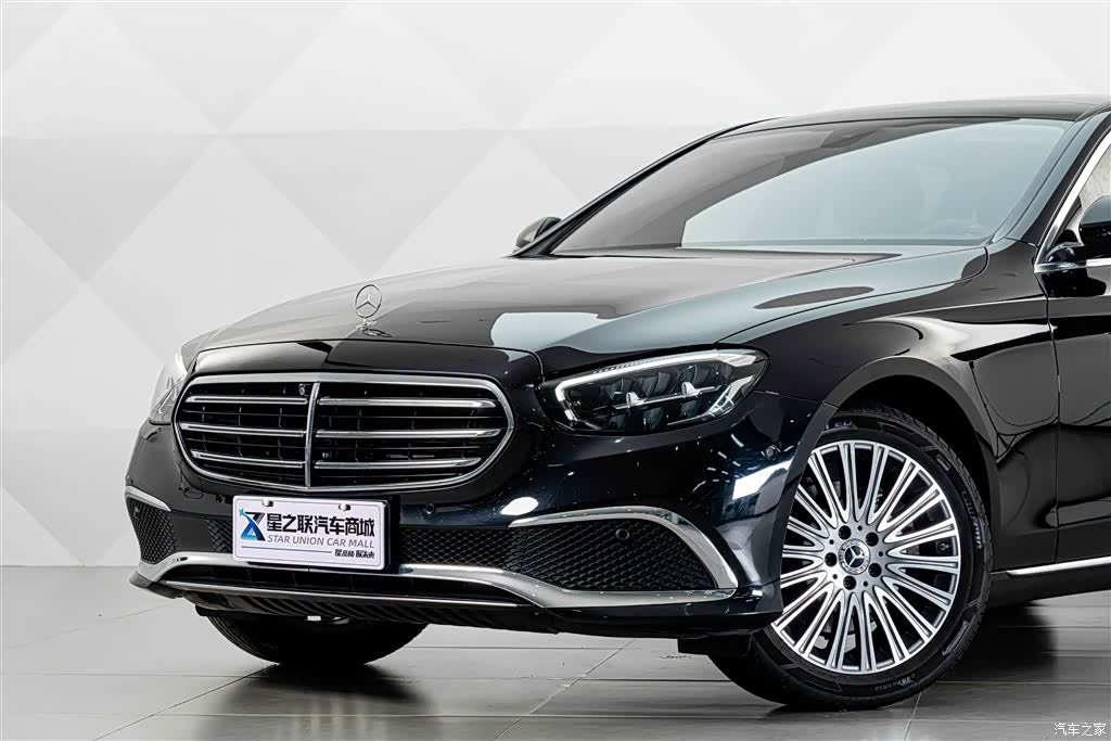 Mercedes-Benz E-Class, 2022 3