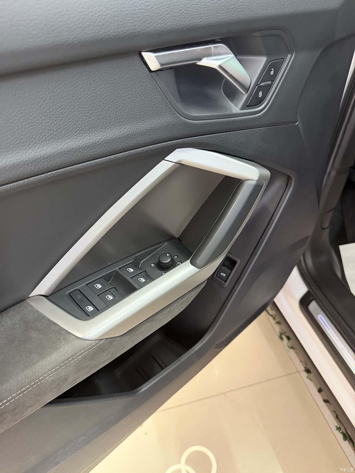 Audi Q3, 2022 11