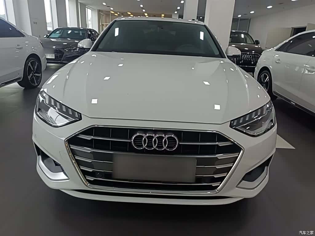 Audi A4L, 2021 3
