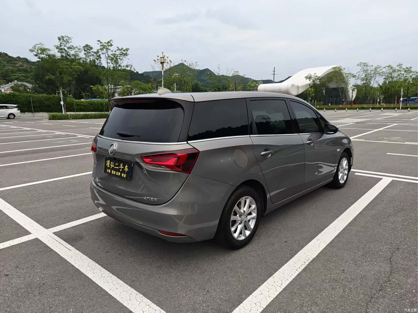 Buick GL6, 2018 9