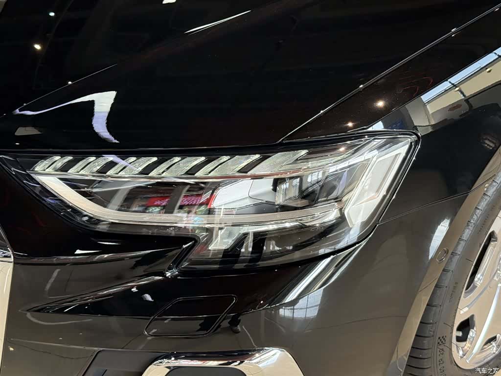 Audi A8L, 2024 6