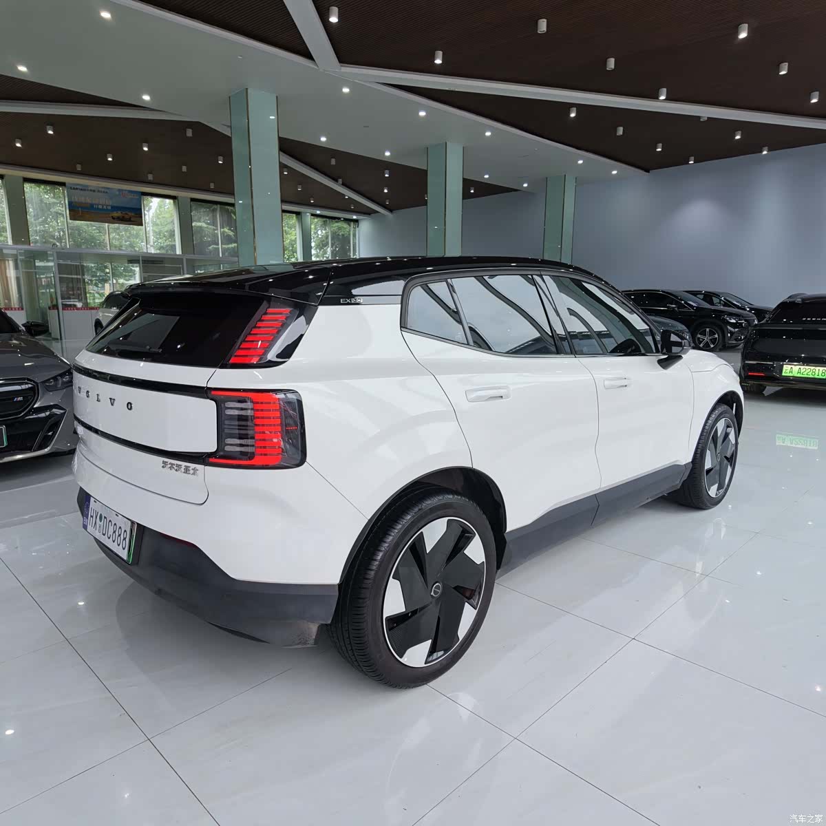Volvo EX30, 2025 16