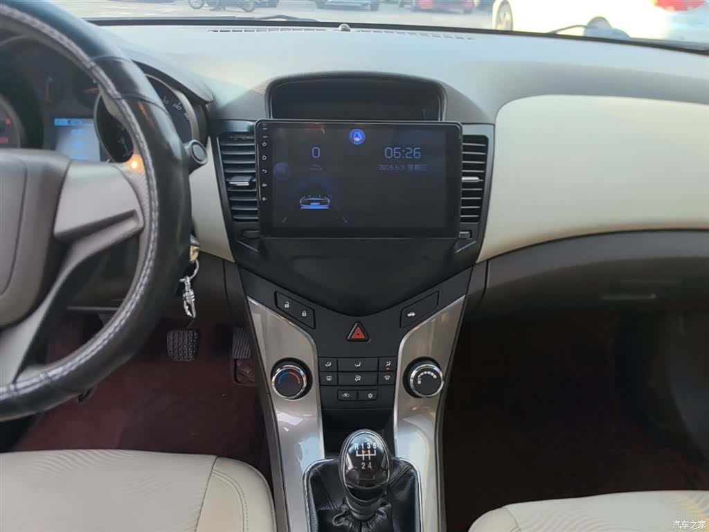 Chevrolet SE, 2016 13