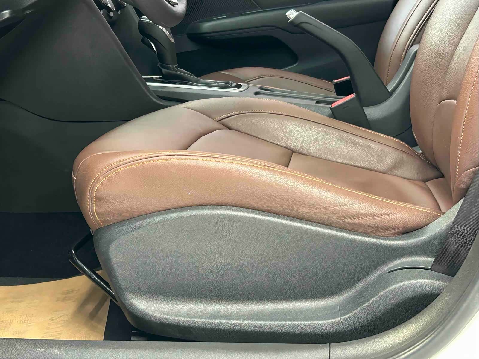 Chevrolet 320, 2019 13