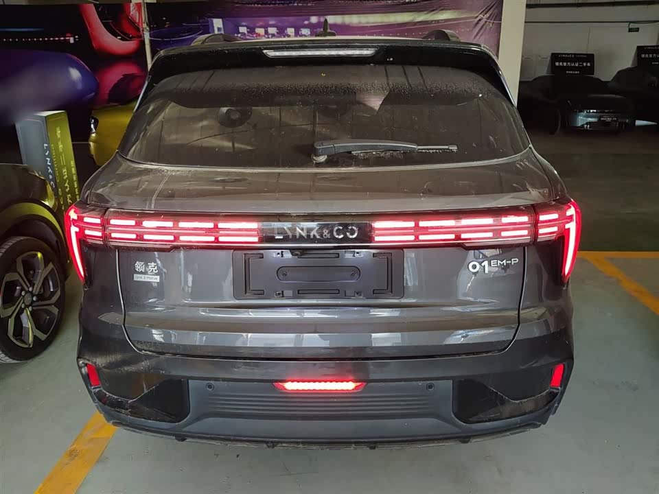Lynk & Co 01 EM-P