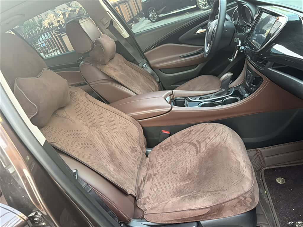 Buick Envision Plus, 2021 7