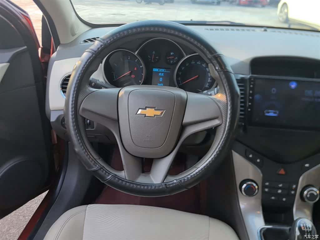 Chevrolet SE, 2016 11