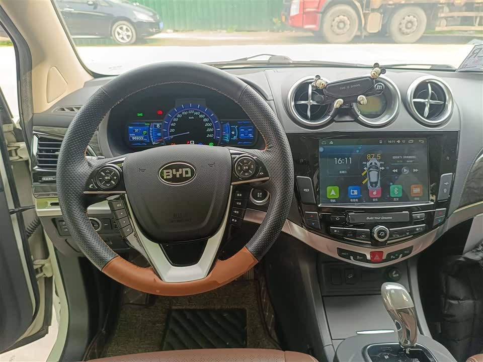 BYD S7 BYD S7