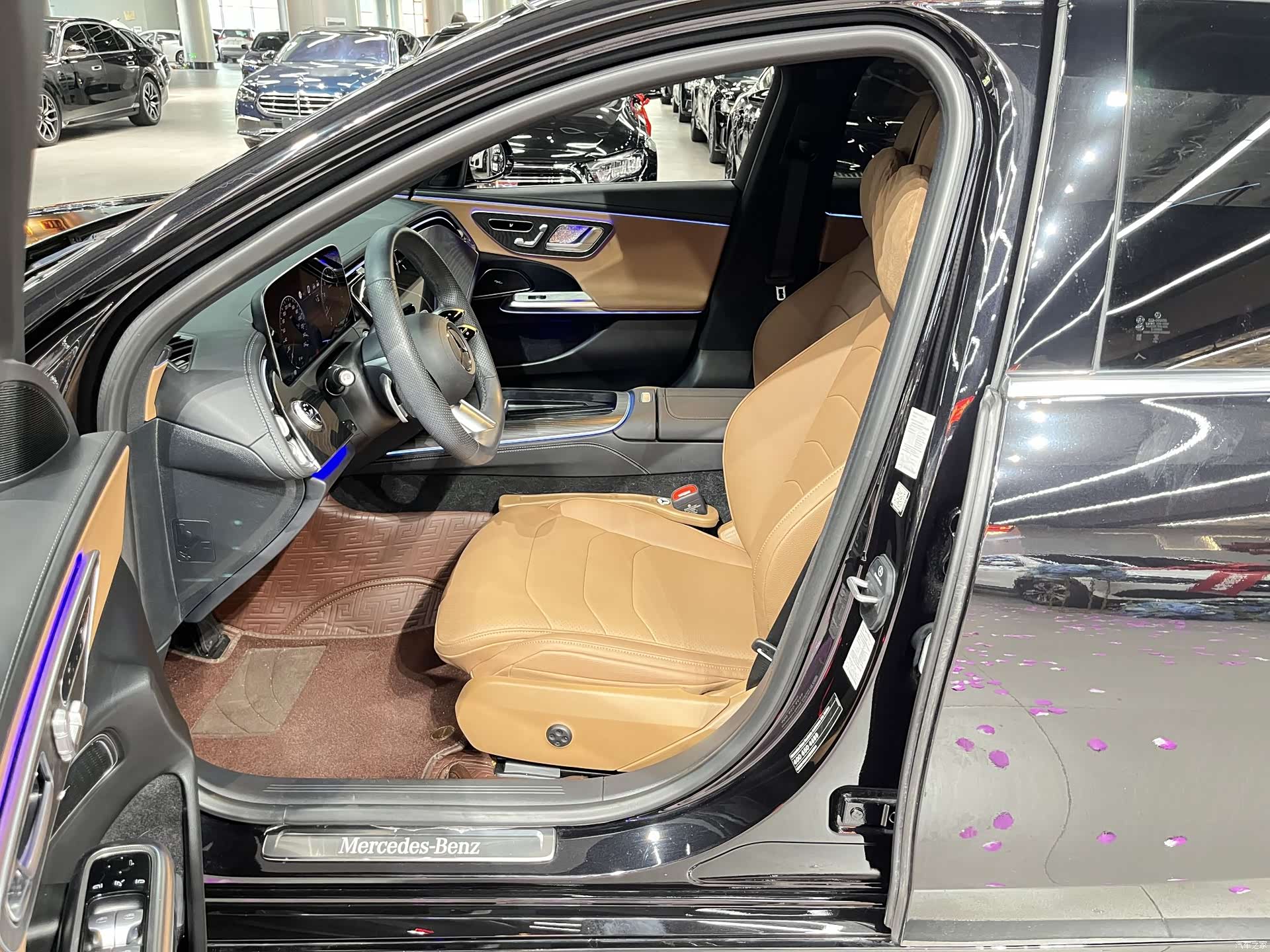 Mercedes-Benz E-Class, 2024 4