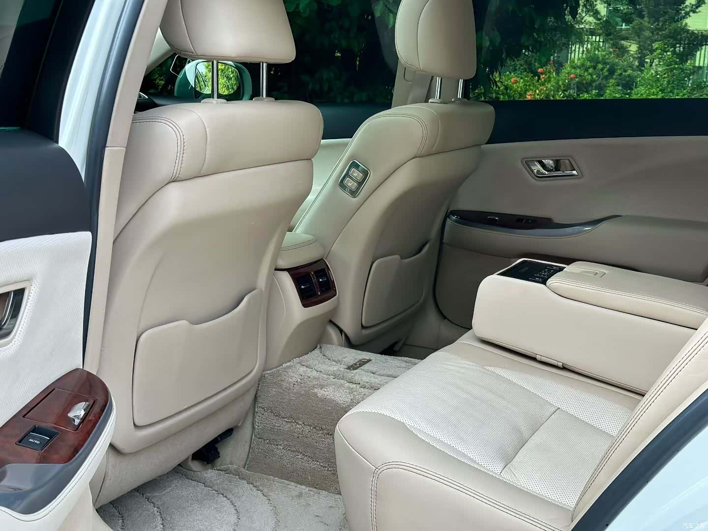 Toyota Crown, 2014 12