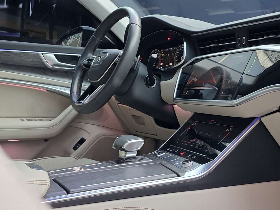 Audi A6L 2022, фото 8
