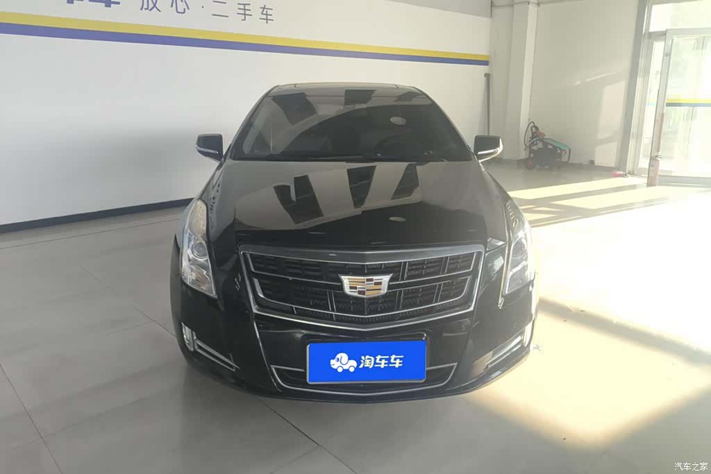 Cadillac XTS, 2017 2