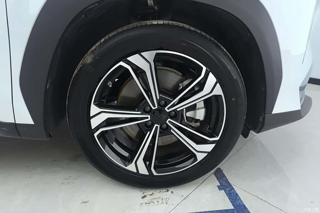Geely Galaxy L7, 2025 6