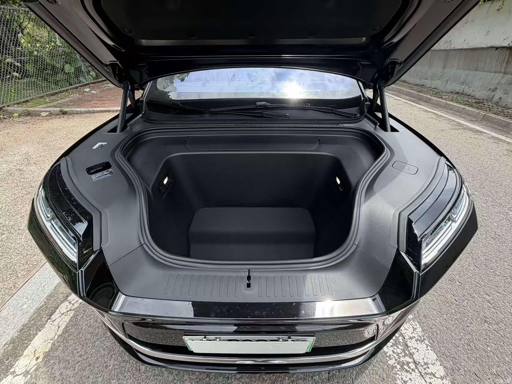 NIO ES8, 2026 27