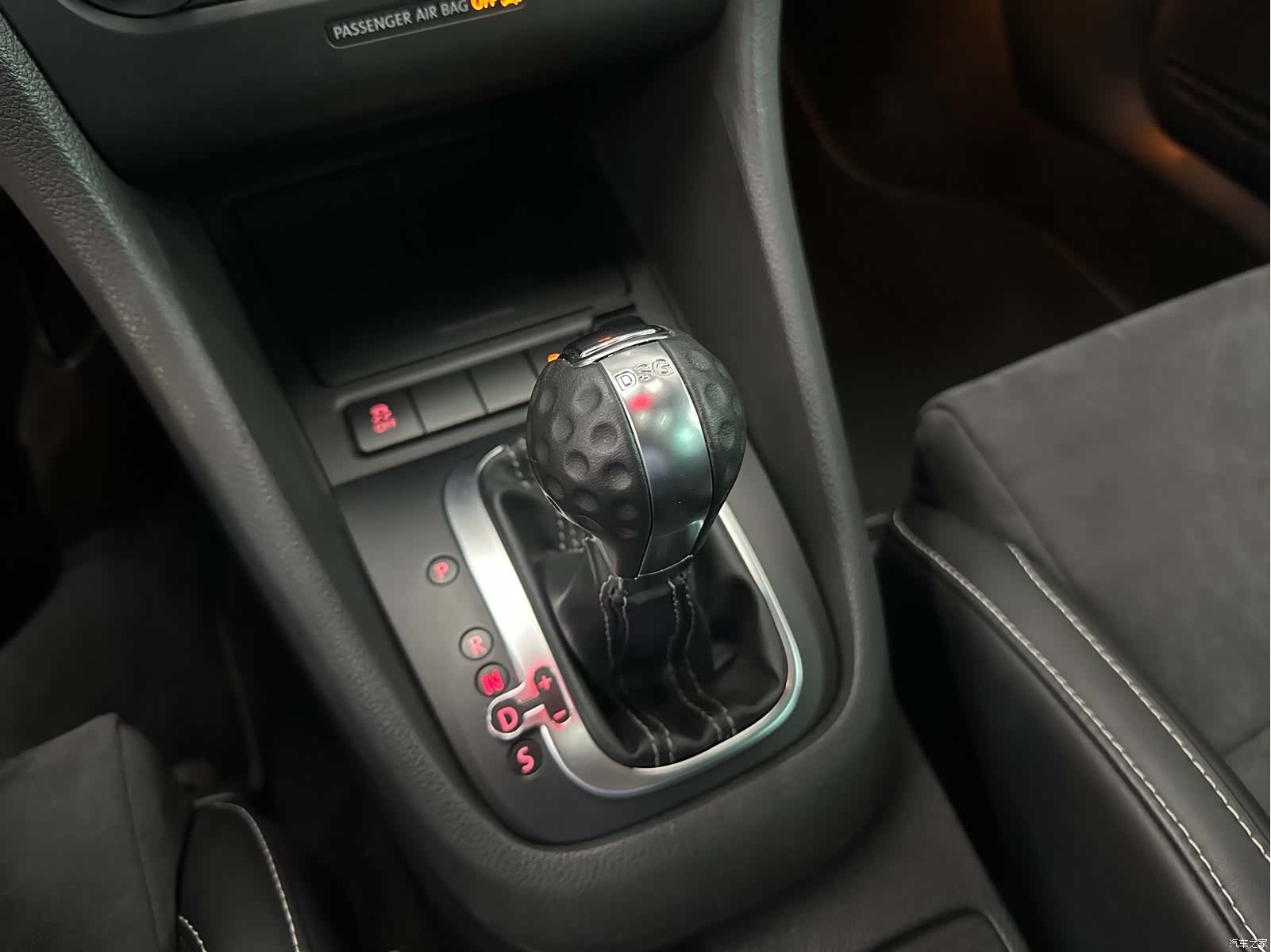 Volkswagen Golf, 2011 14
