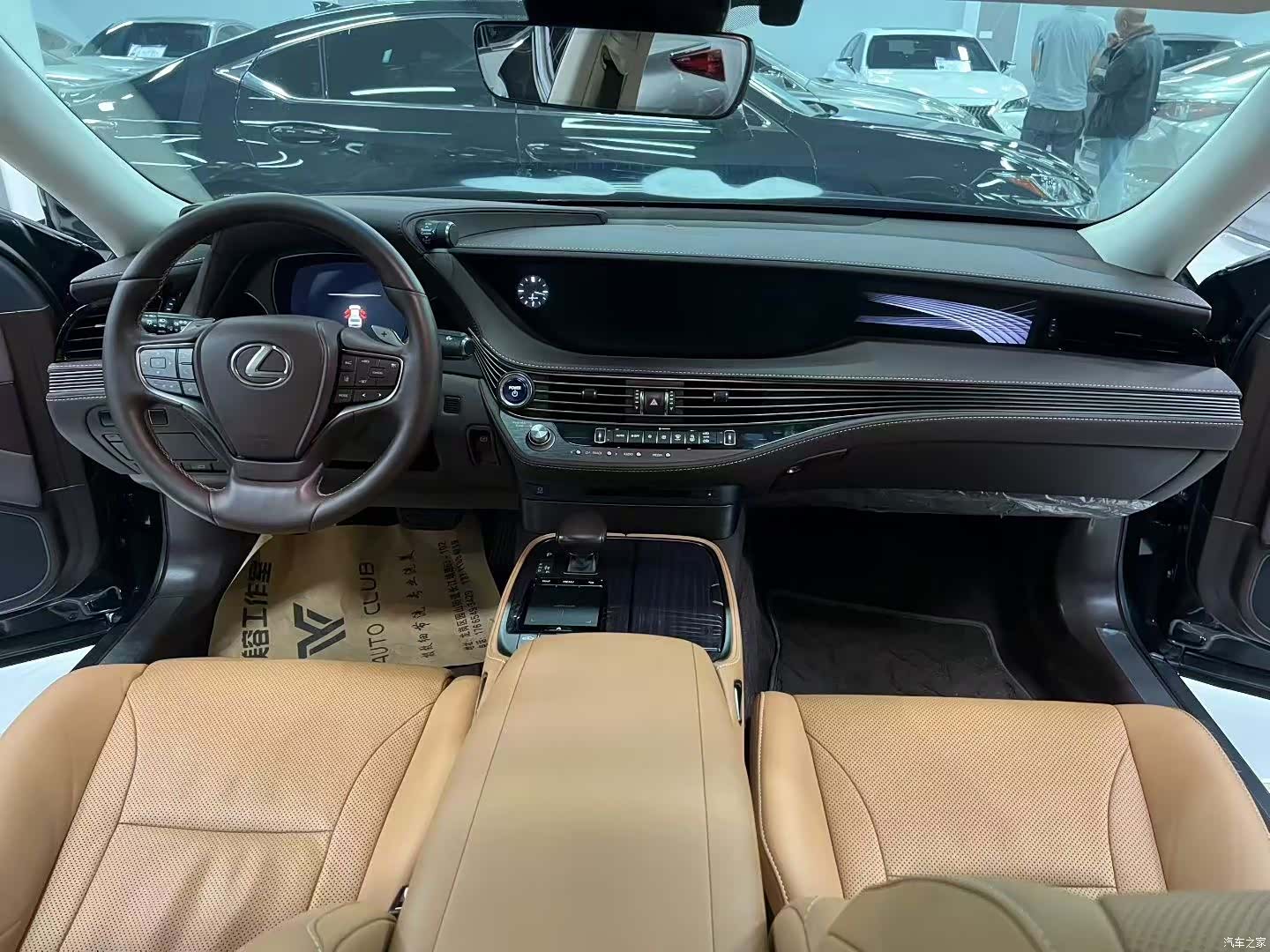 Lexus LS, 2020 все фото