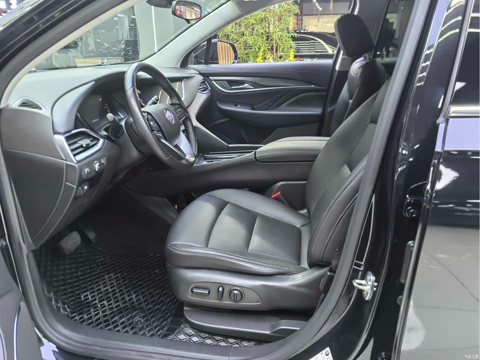Buick Enclave, 2021 4