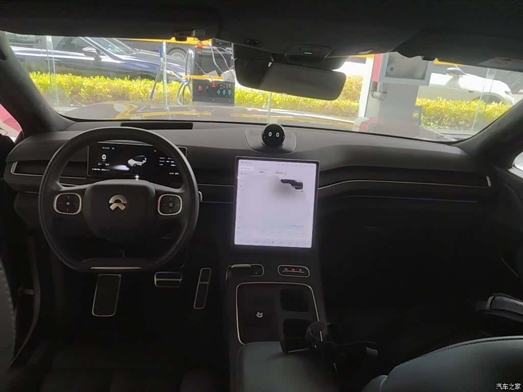 NIO ES8, 2025 10