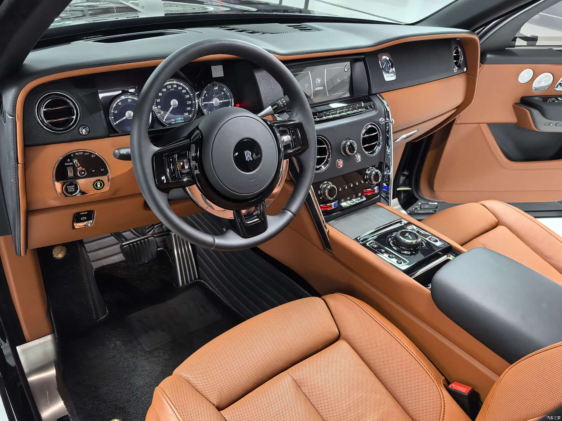 Rolls-Royce Cullinan, 2022 6
