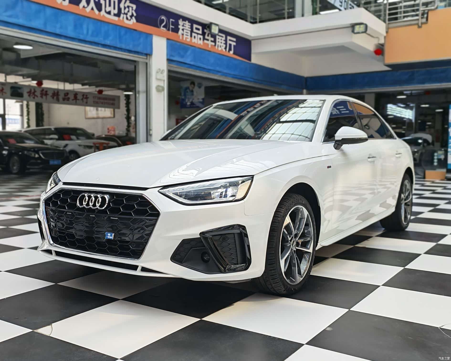 Audi A4L, 2022 1