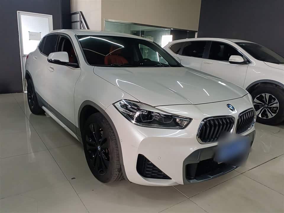 BMW X2