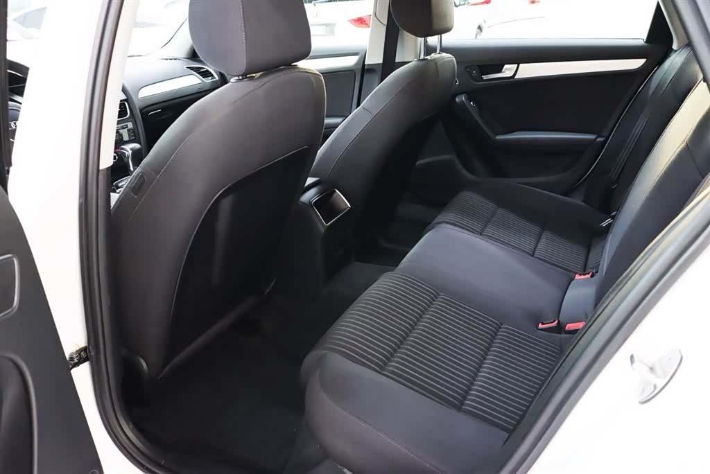 Audi A4L, 2014 15