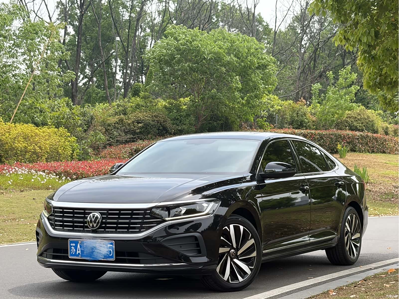 Volkswagen Passat, 2025 1