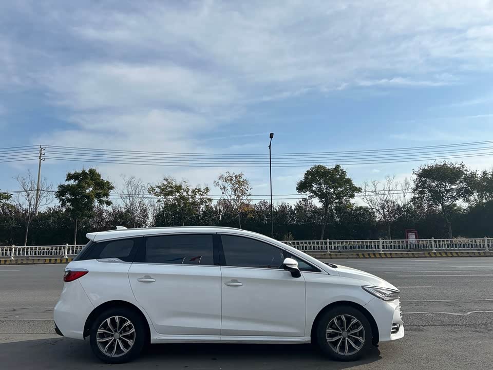 BYD Song MAX