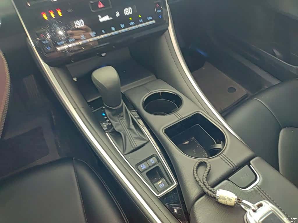 Toyota Avalon, 2022 6
