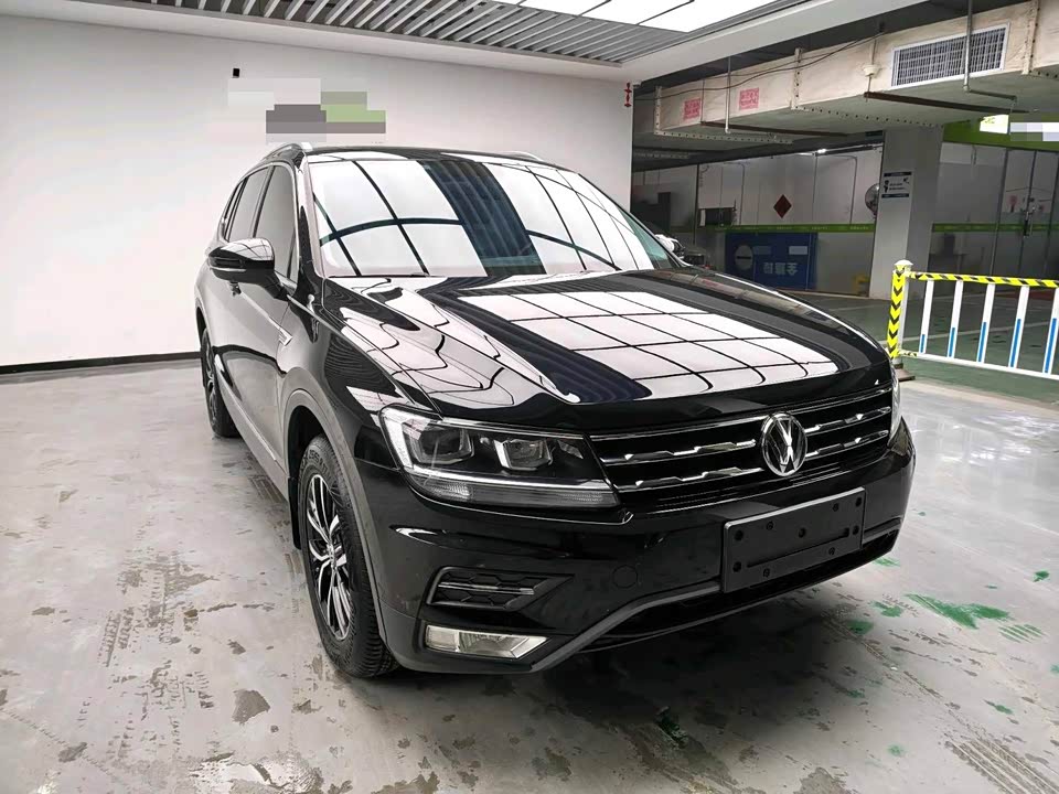 Volkswagen Tiguan L