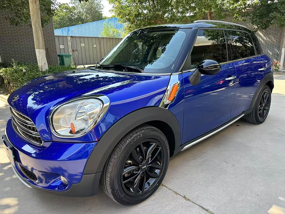 MINI COUNTRYMAN
