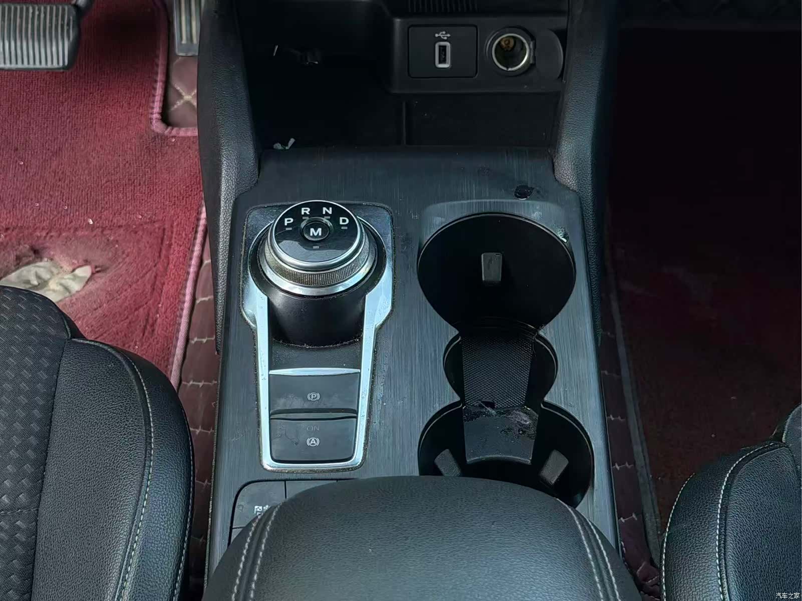 Ford Focus, 2019 11