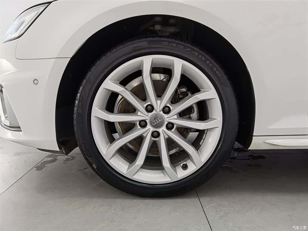 Audi A4L, 2019 17