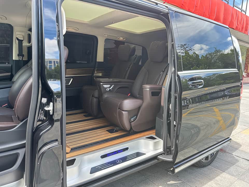 Mercedes-Benz V-class Mercedes-Benz V-class