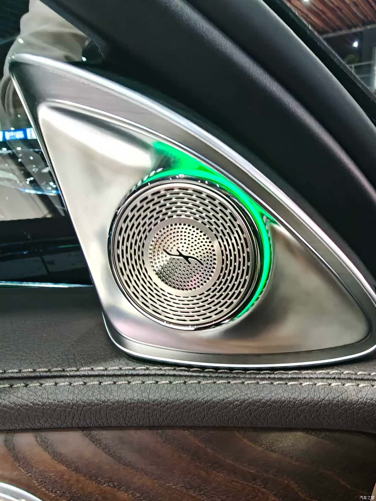 Mercedes-Benz E-Class, 2023 20