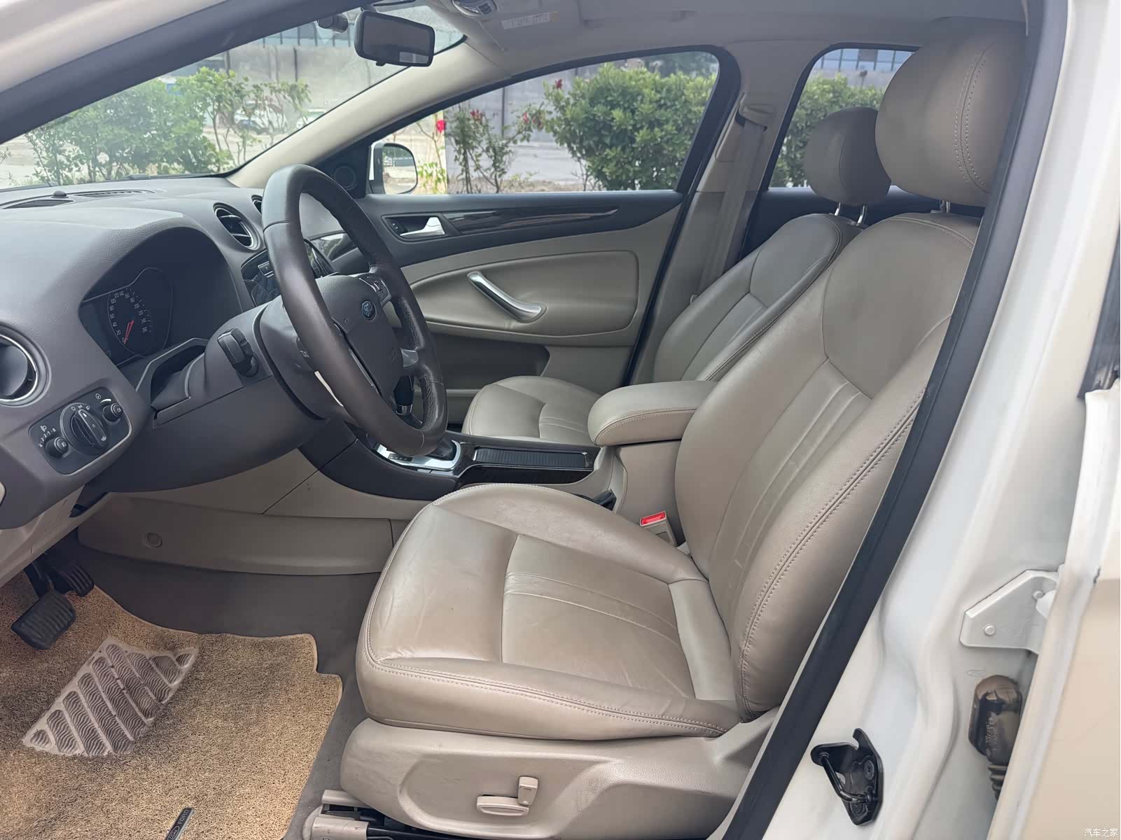 Ford Mondeo, 2013 7