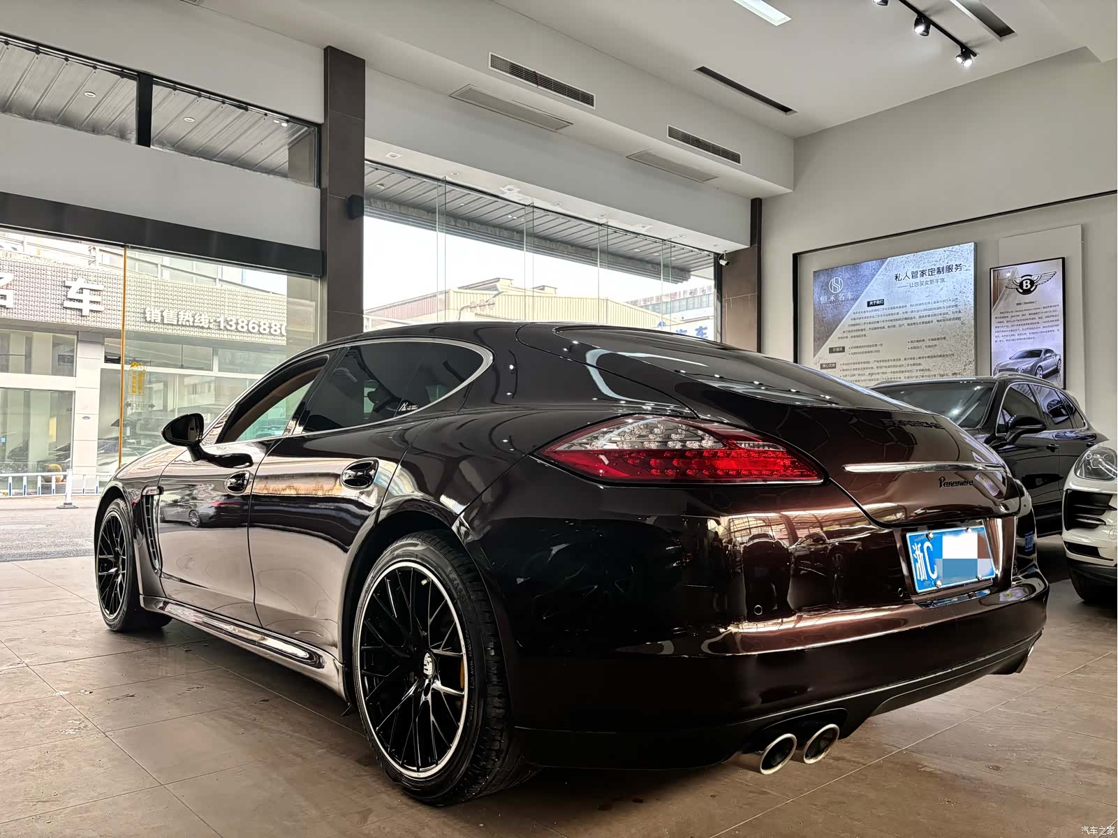 Porsche Panamera, 2011 2