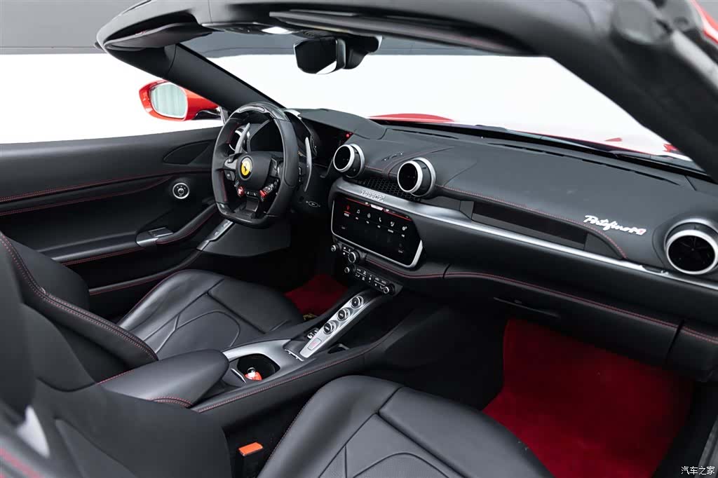 Ferrari Portofino, 2023 13