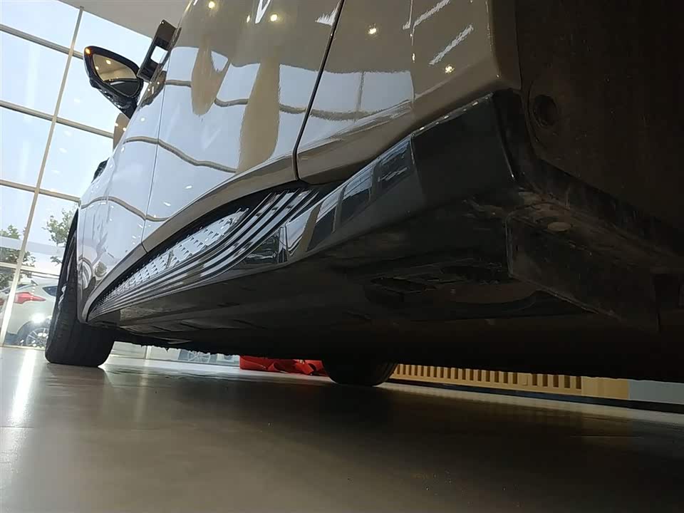 Hongqi EH7 Hongqi EH7