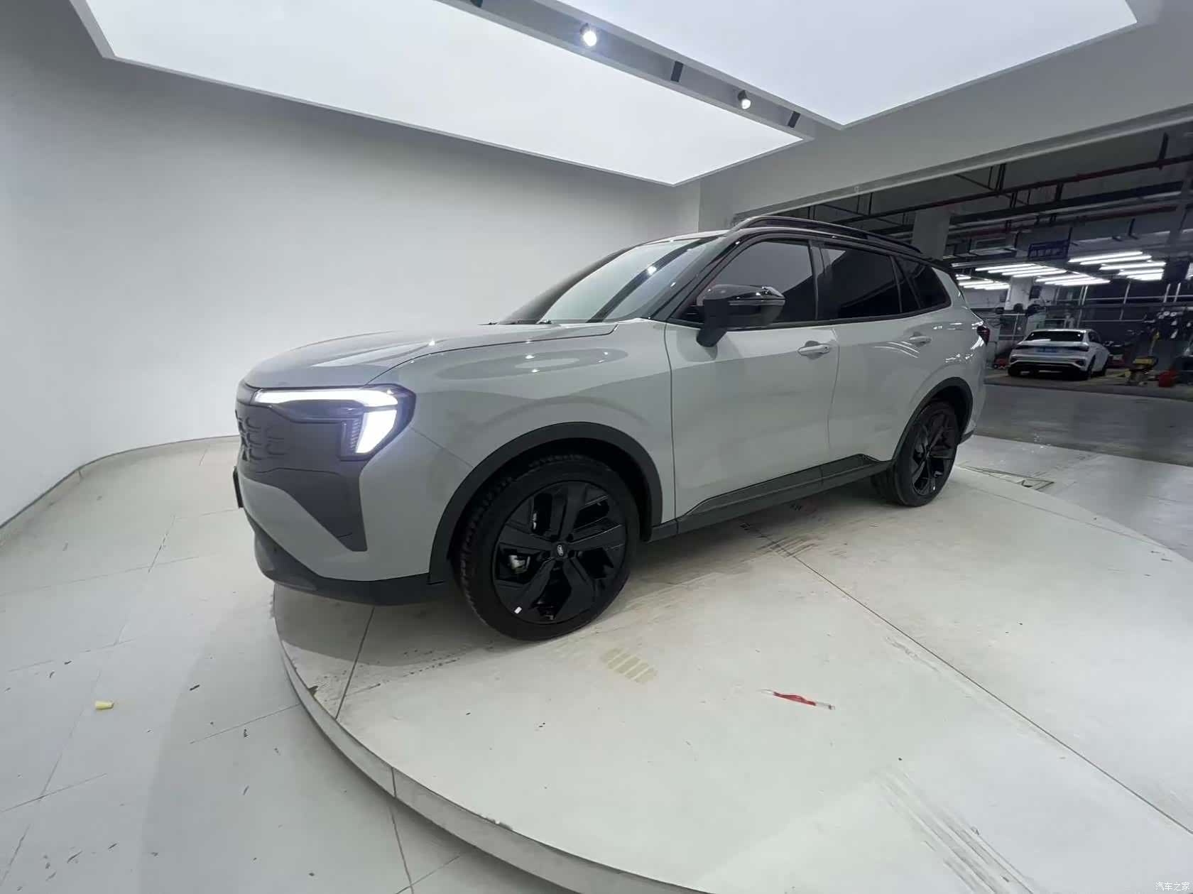 Ford Equator Sport, 2024 28