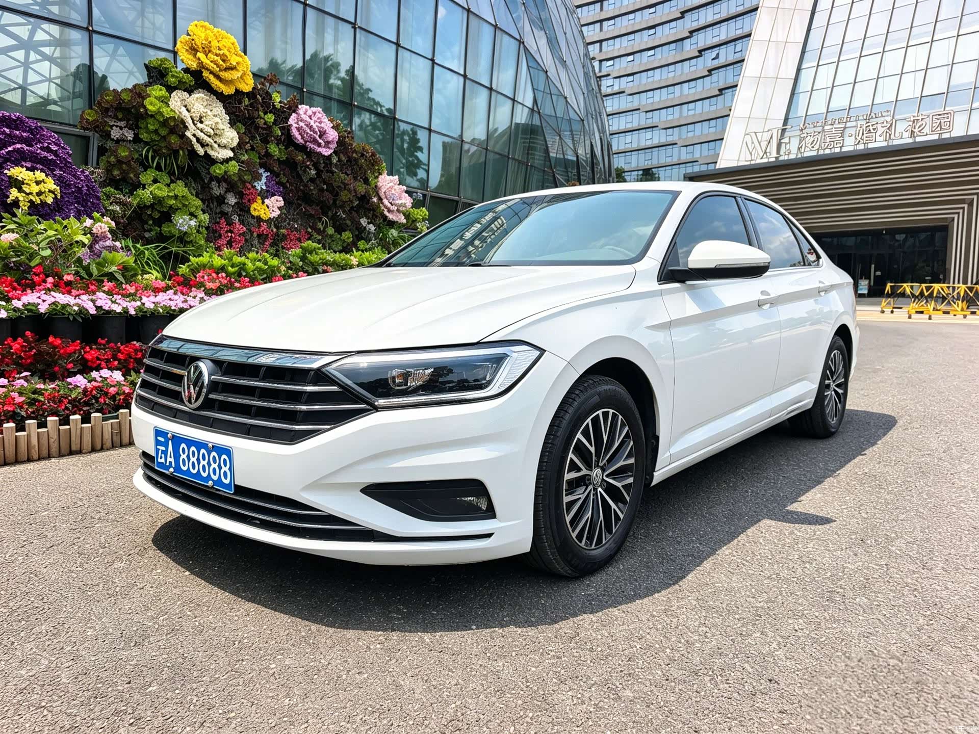 Volkswagen Sagitar, 2019 1