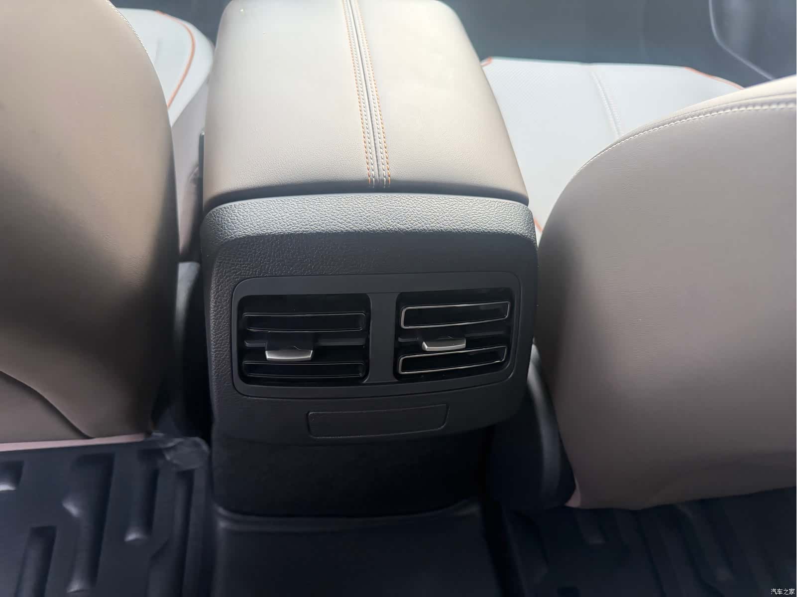BYD Qin, 2023 12
