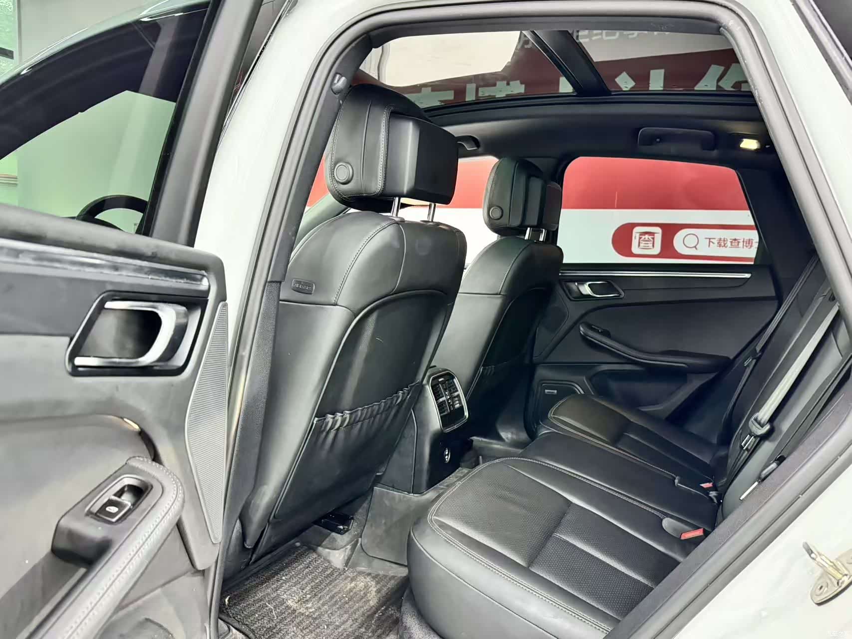 Porsche Macan, 2023 8