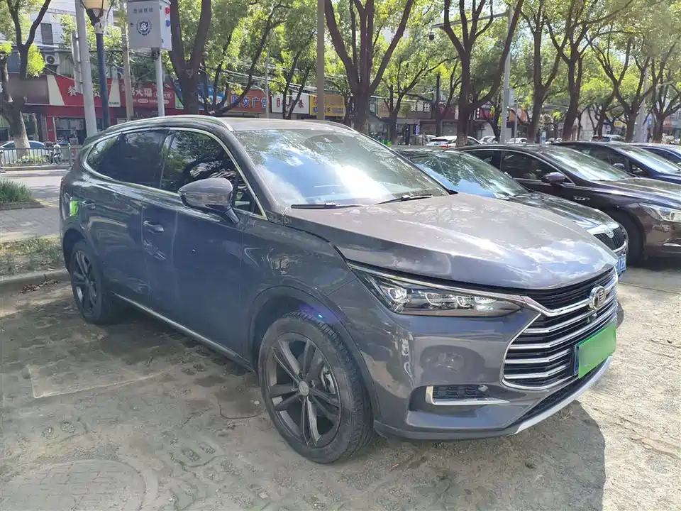 BYD Tang