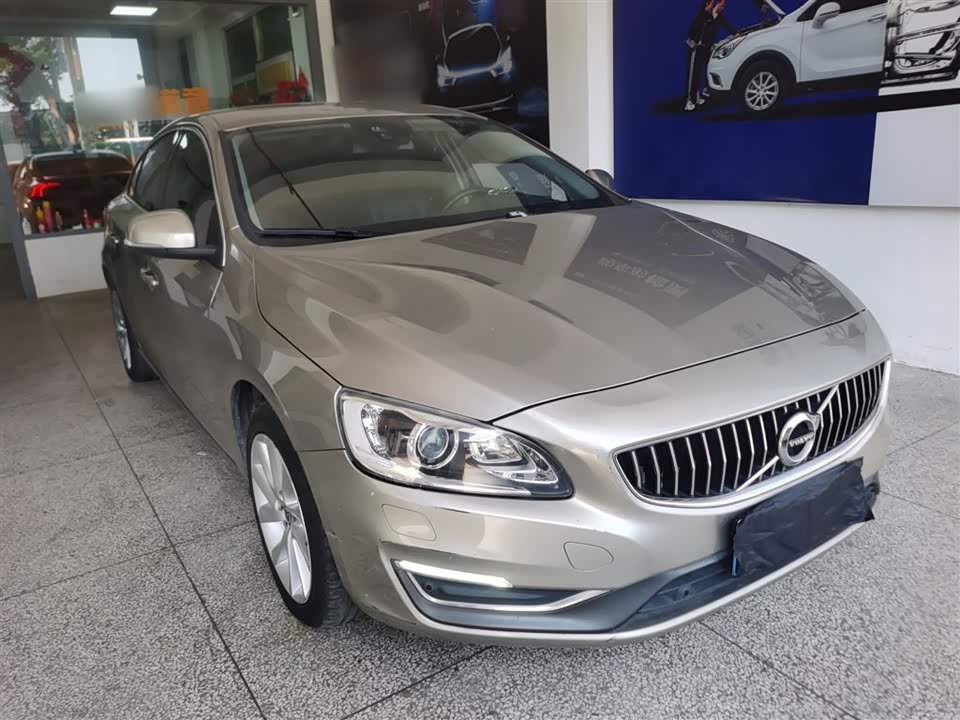 Volvo S60