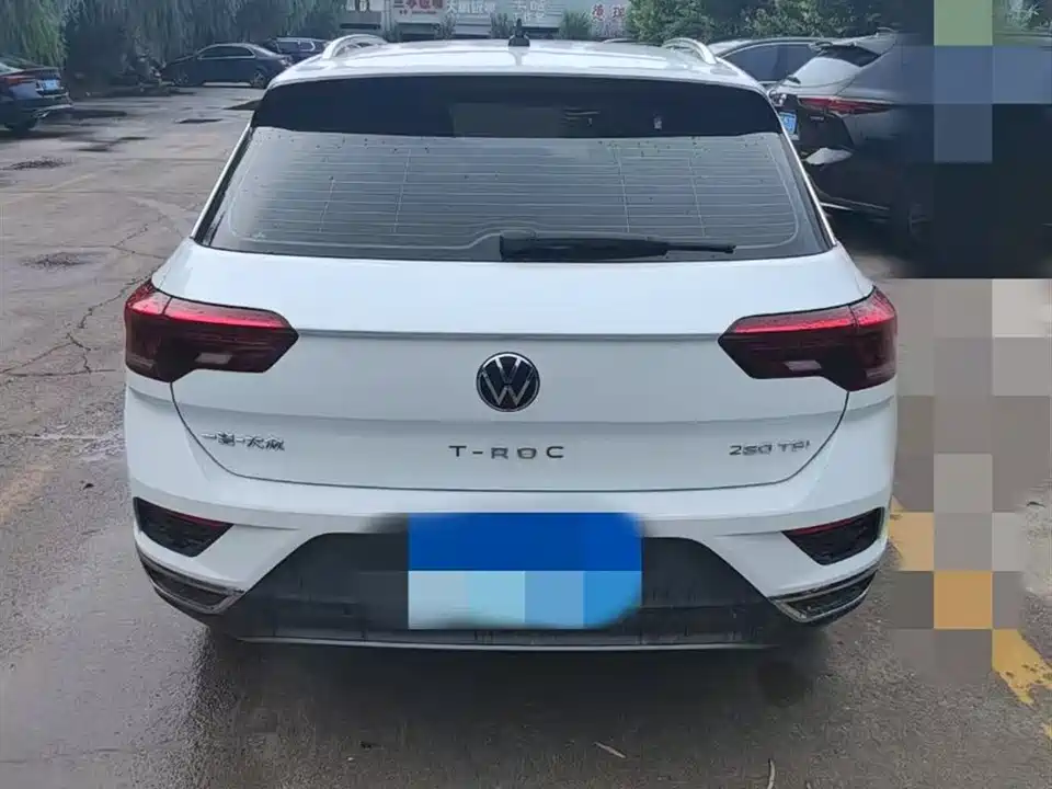 Volkswagen T-ROC exploring Songs
