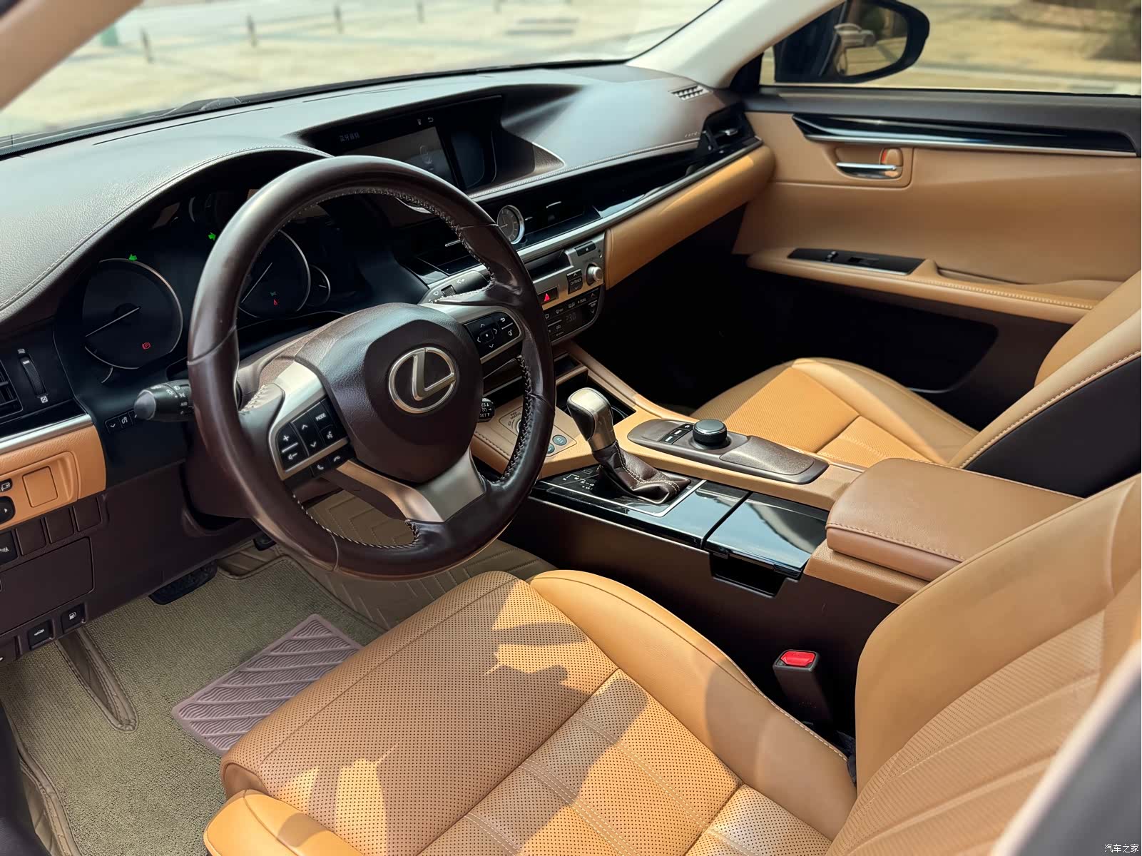 Lexus ES, 2018 6