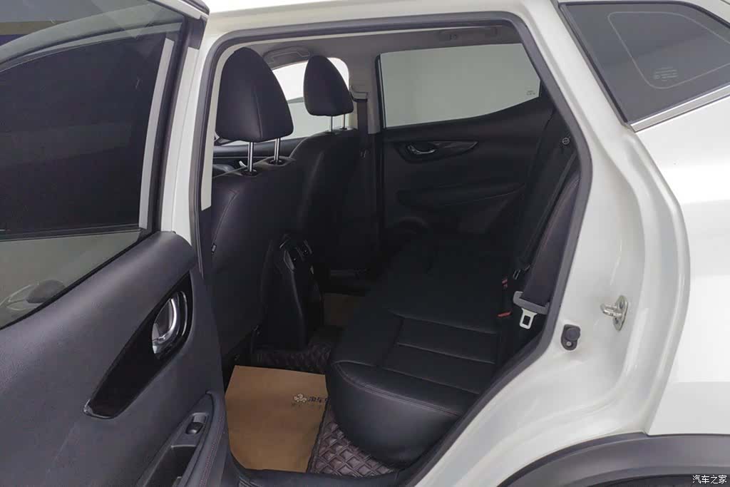 Nissan Qashqai, 2023 11